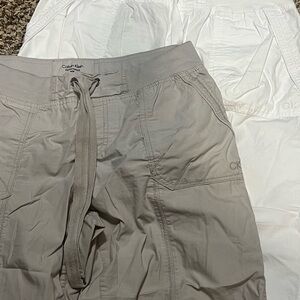 Calvin Klein Bundle of 2 capri pants